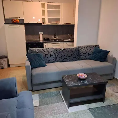 Stan Na Dan Ub Apartament